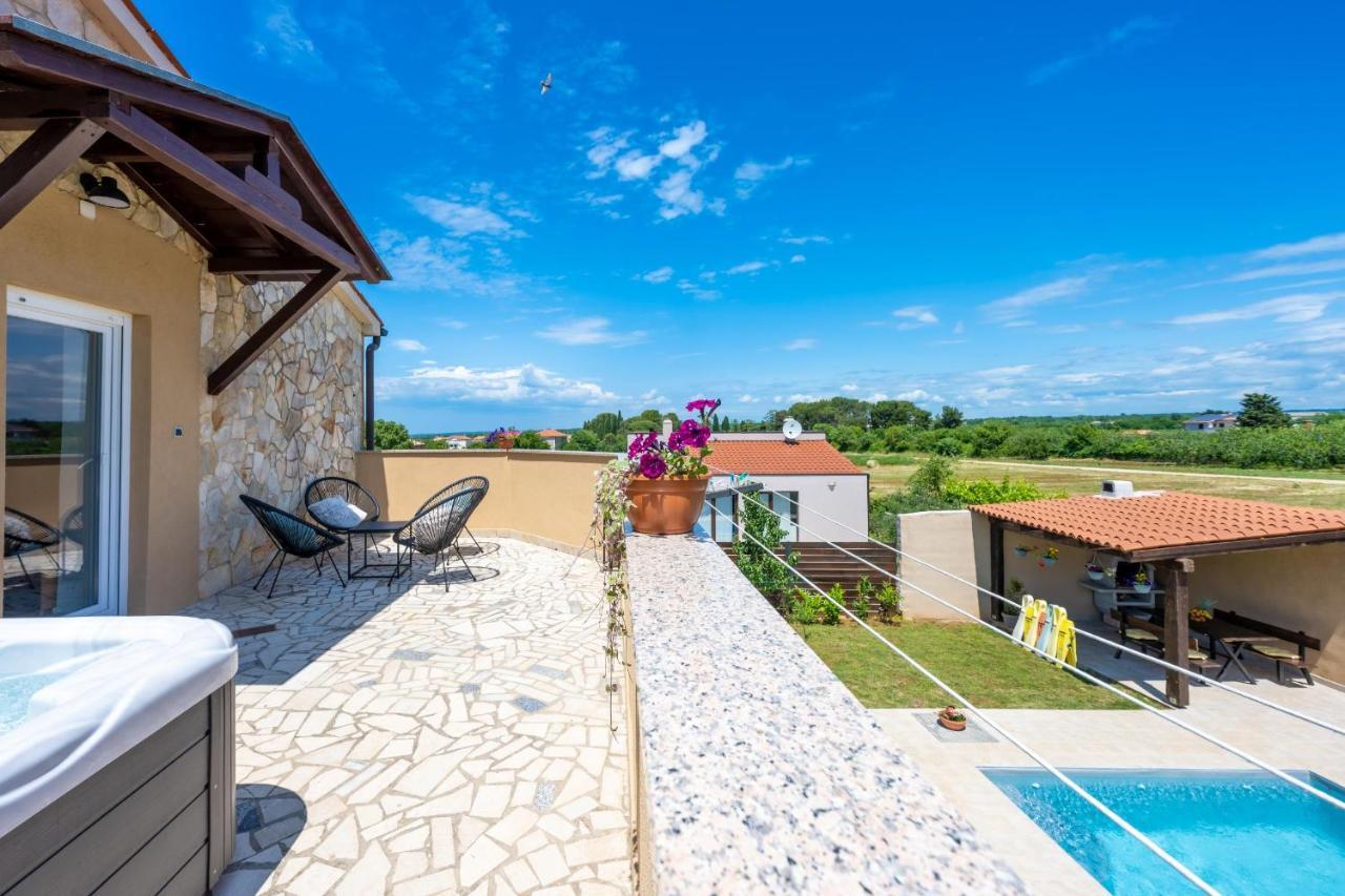 Holiday House Boky Vodnjan Εξωτερικό φωτογραφία